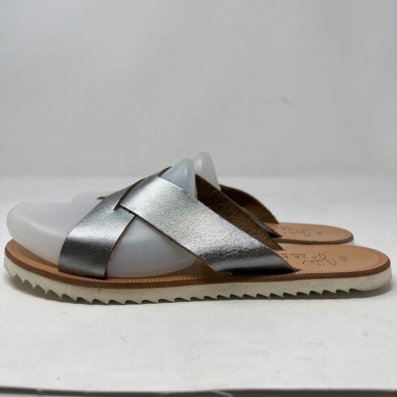 Joie A La Plage San Remo Cris Cross Silver Slide Size 39.5 US 9 - Picture 4 of 9